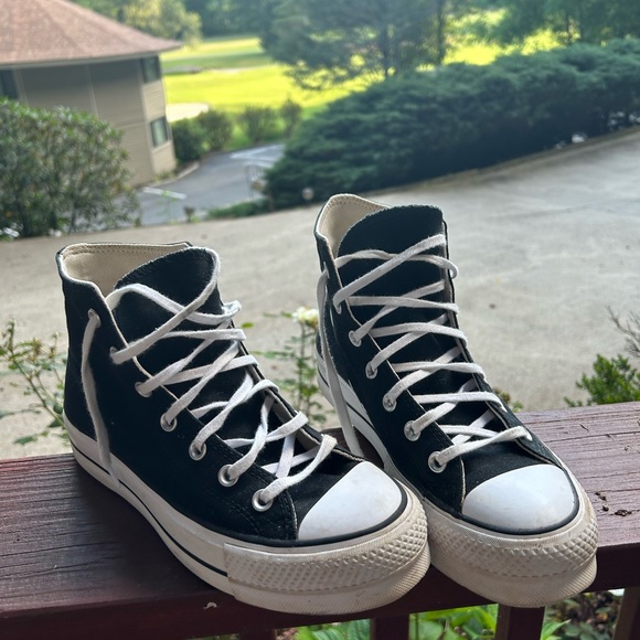 Converse Chuck Taylor’s Black - Picture 3 of 7